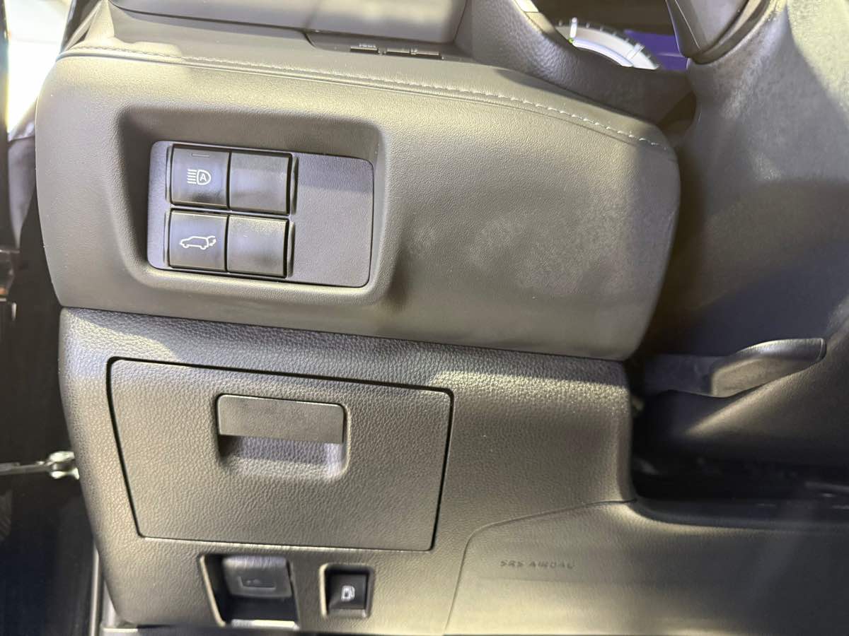 2023 Toyota Highlander Limited Platinum XLE XSE photo 11