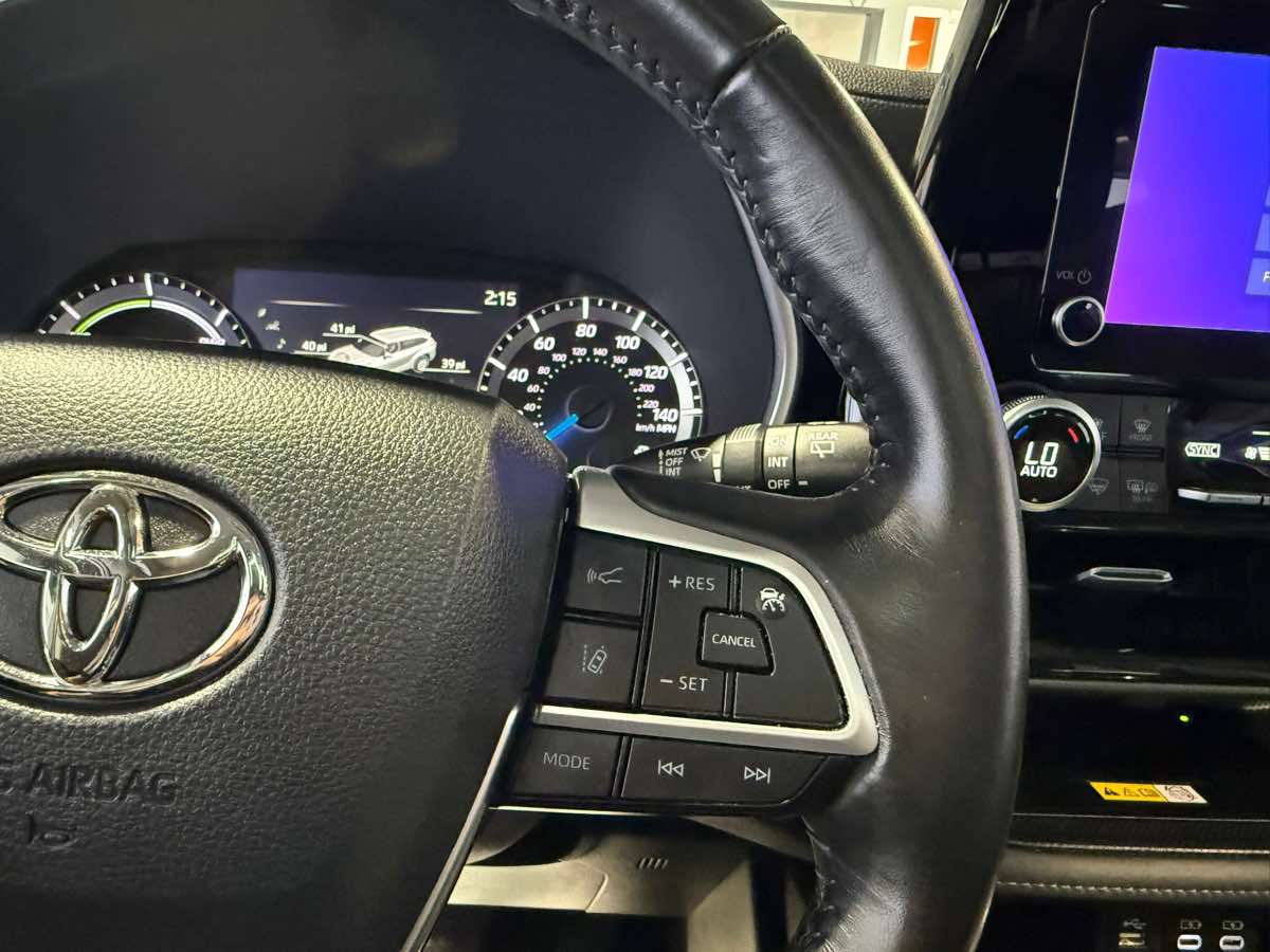 2023 Toyota Highlander Limited Platinum XLE XSE photo 17