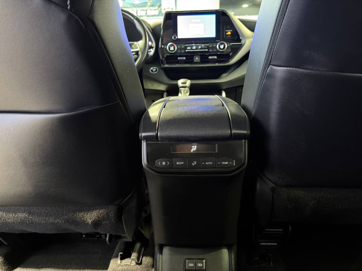 2023 Toyota Highlander Limited Platinum XLE XSE photo 32