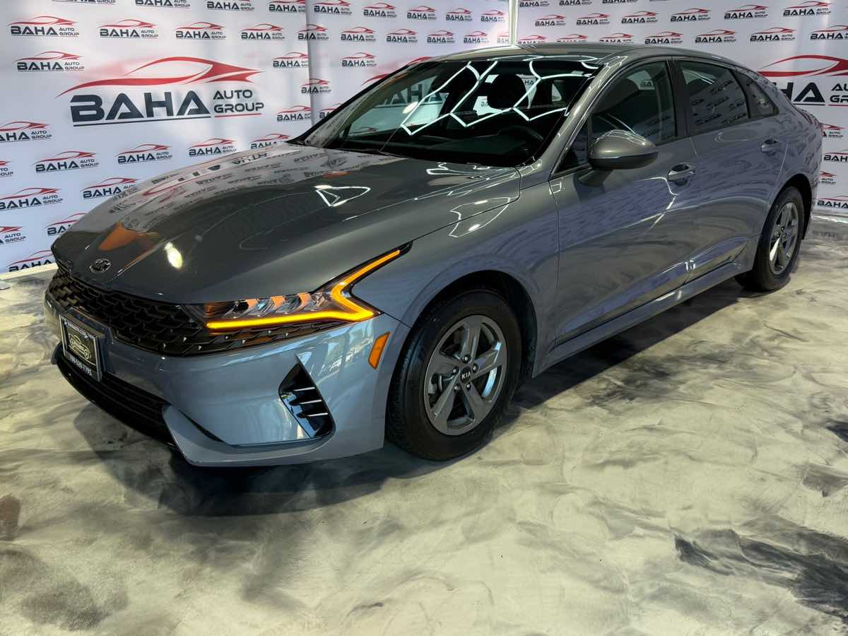 2021 Kia K5 LXS - Photo 2
