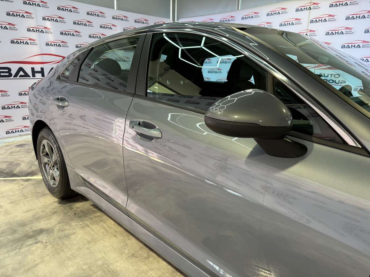 2021 Kia K5 LXS photo 6