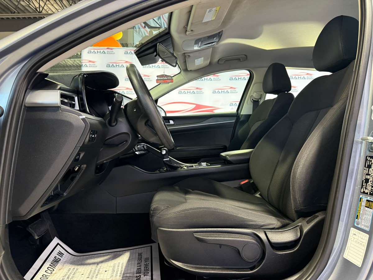 2021 Kia K5 LXS photo 13