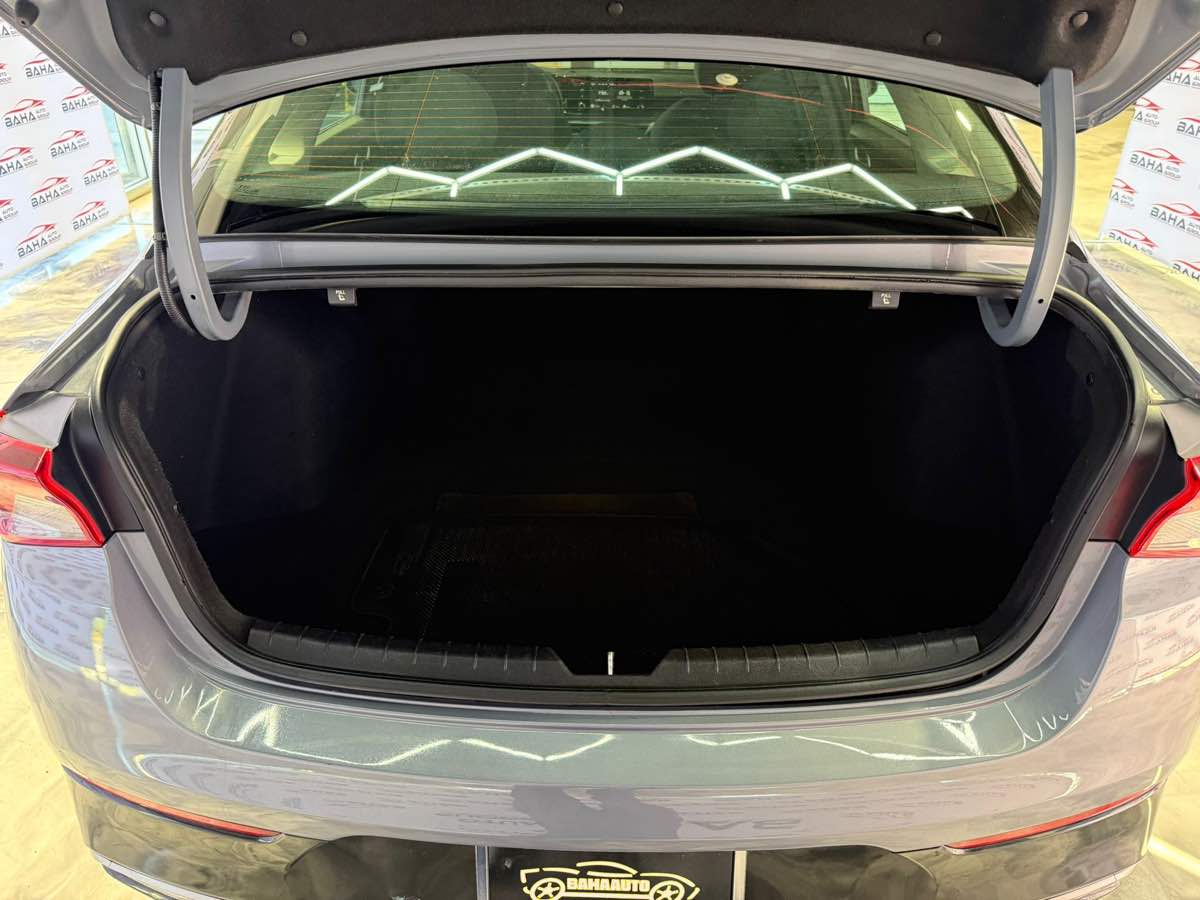 2021 Kia K5 LXS - Photo 34