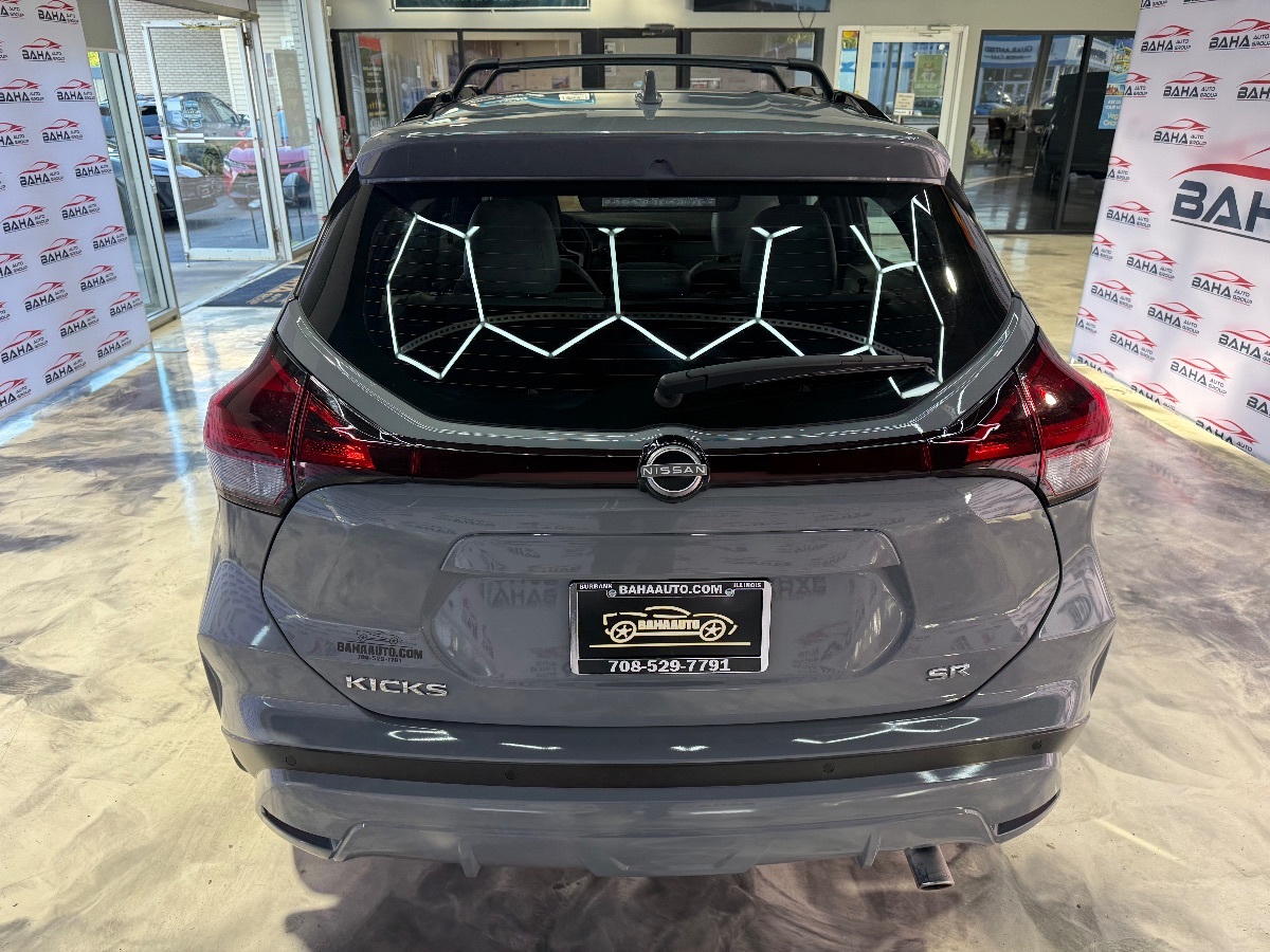 2024 Nissan Kicks SR photo 10