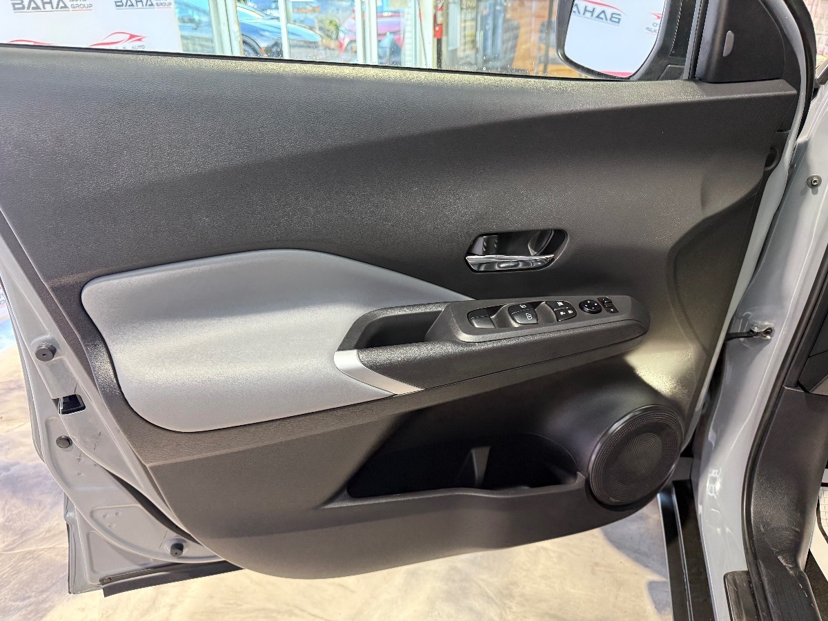2024 Nissan Kicks SR photo 34