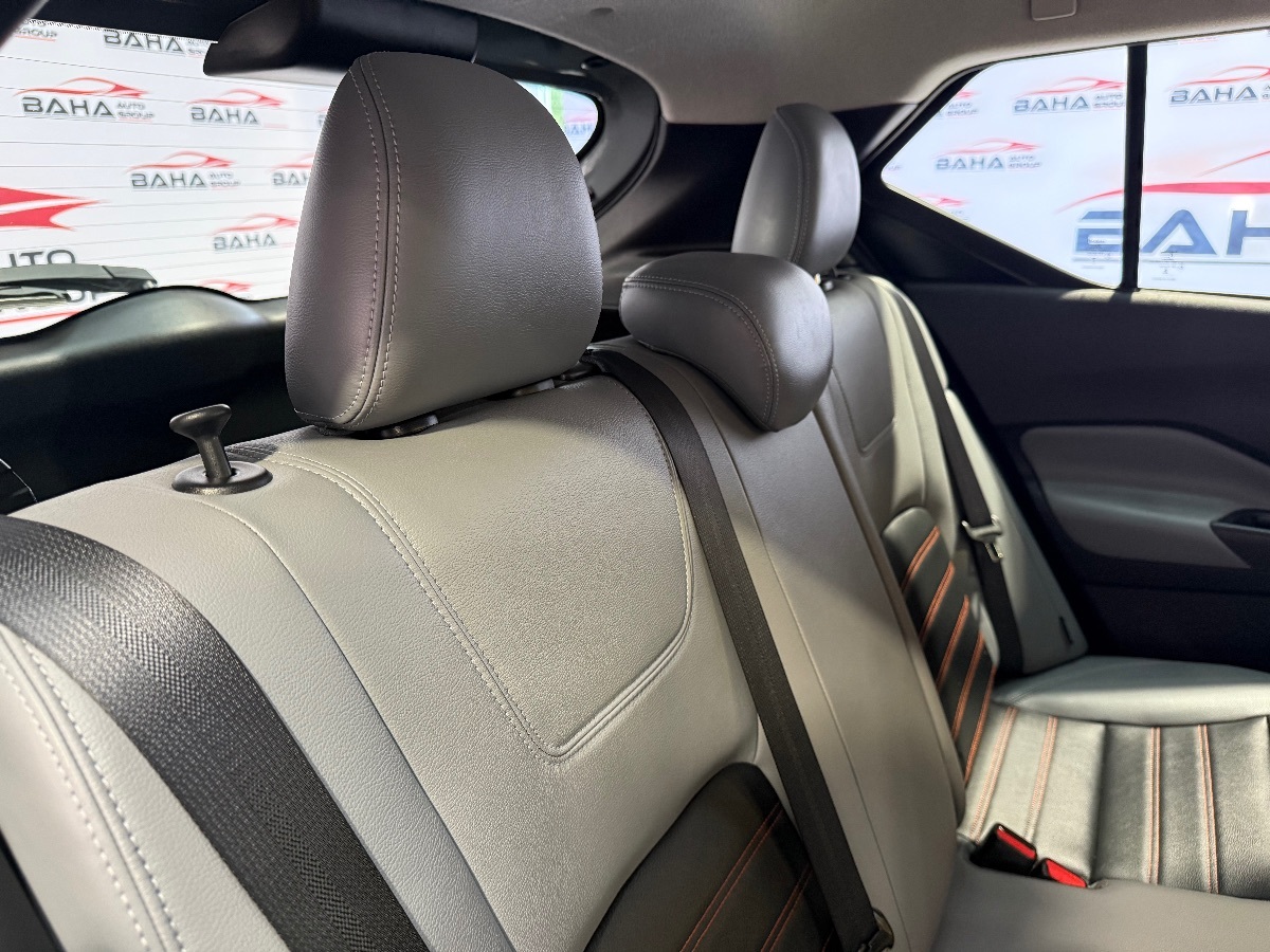 2024 Nissan Kicks SR photo 41