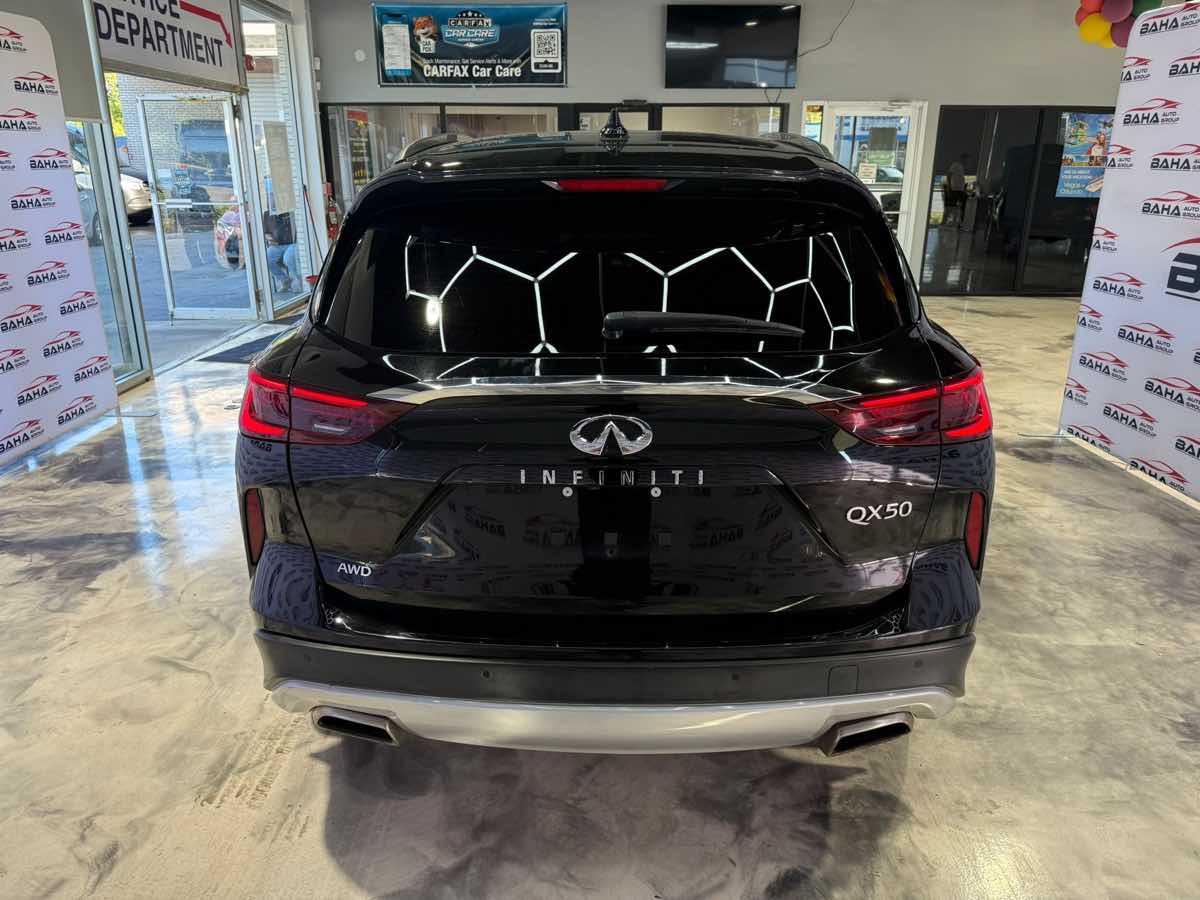 2022 Infiniti QX50 Luxe photo 9