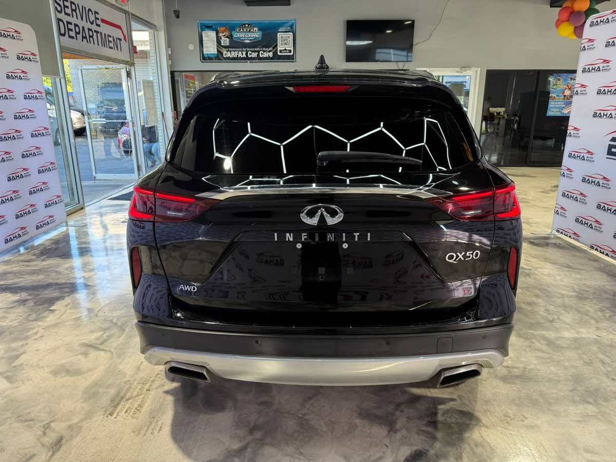 2022 Infiniti QX50 Luxe photo 10