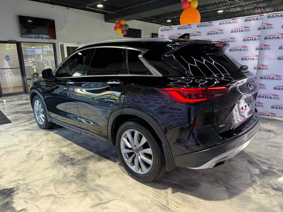 2022 Infiniti QX50 Luxe photo 11