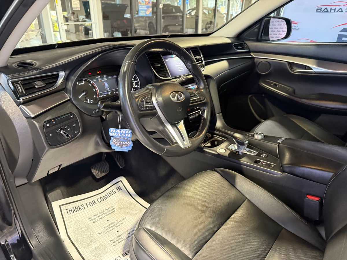 2022 Infiniti QX50 Luxe photo 14