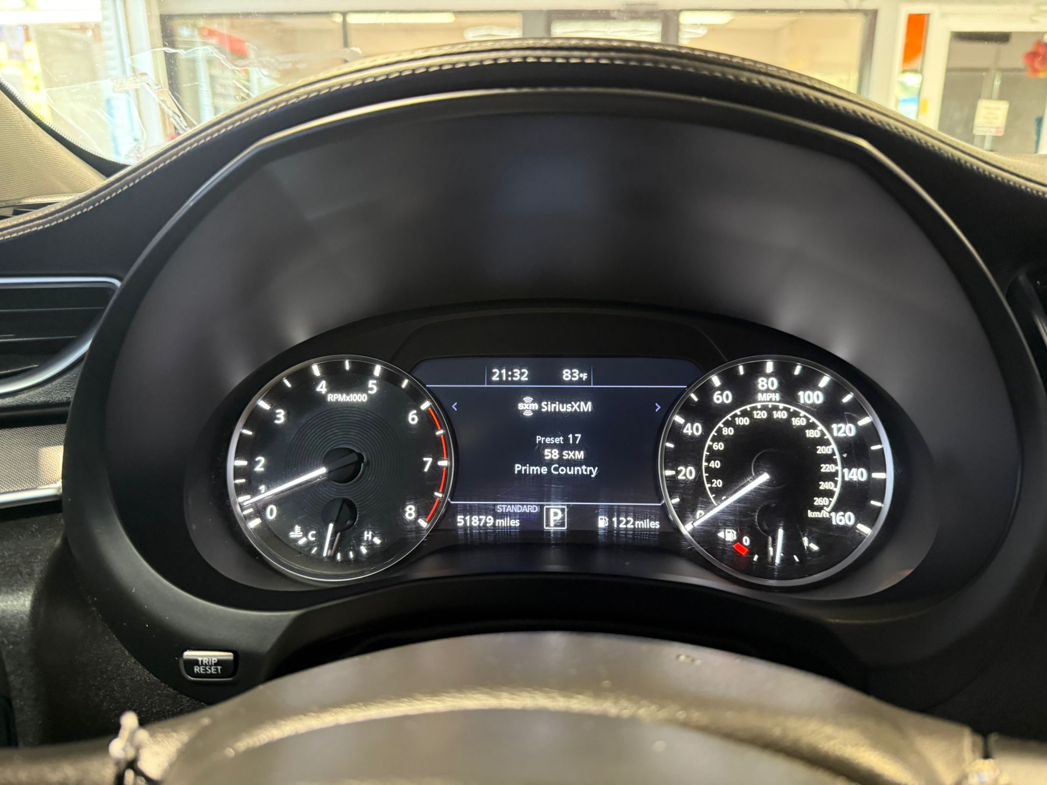 2022 Infiniti QX50 Luxe photo 18