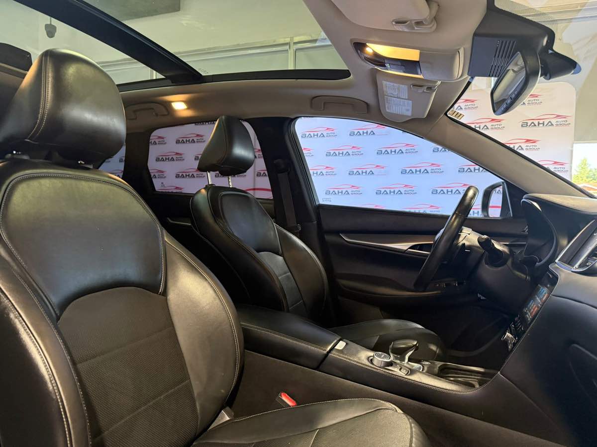 2022 Infiniti QX50 Luxe photo 26