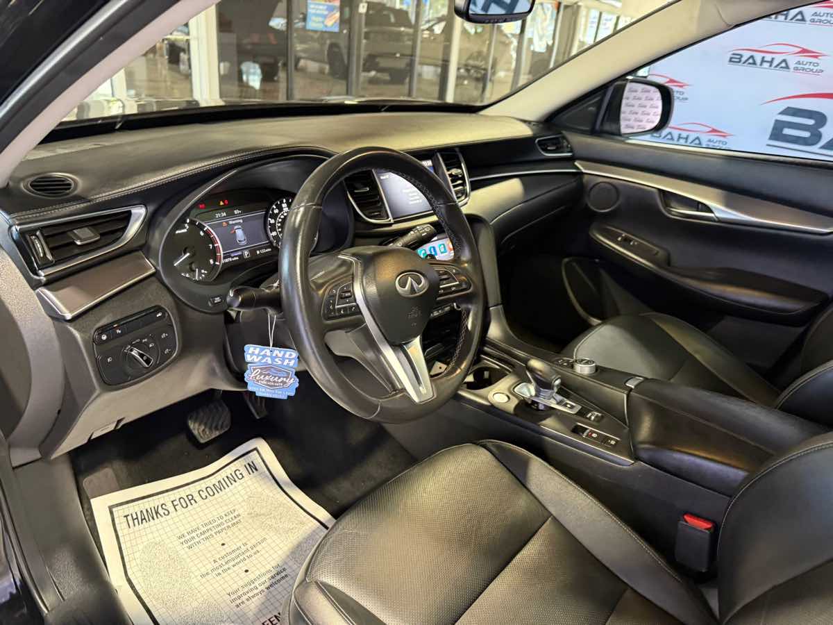 2022 Infiniti QX50 Luxe photo 30