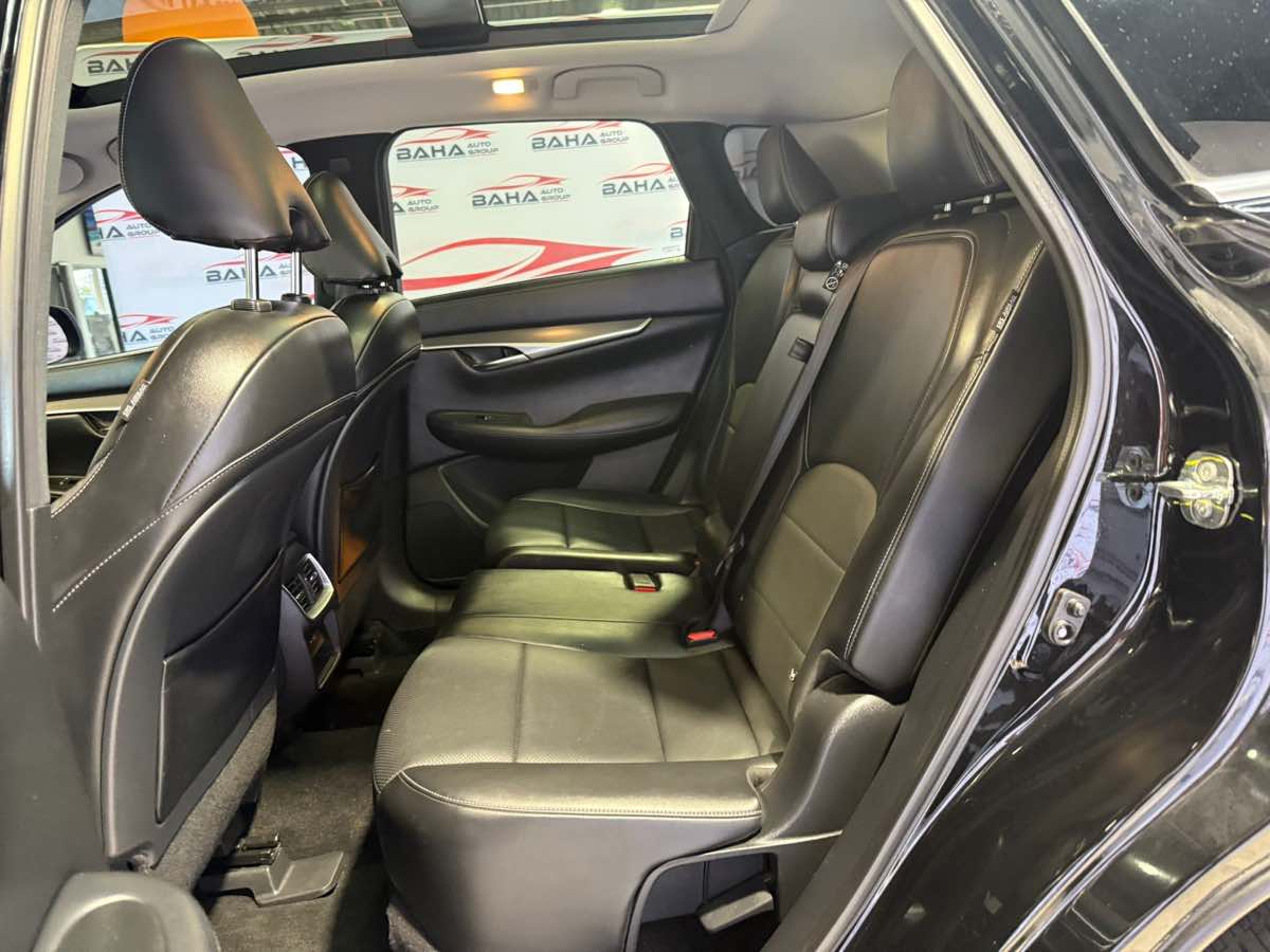 2022 Infiniti QX50 Luxe photo 42