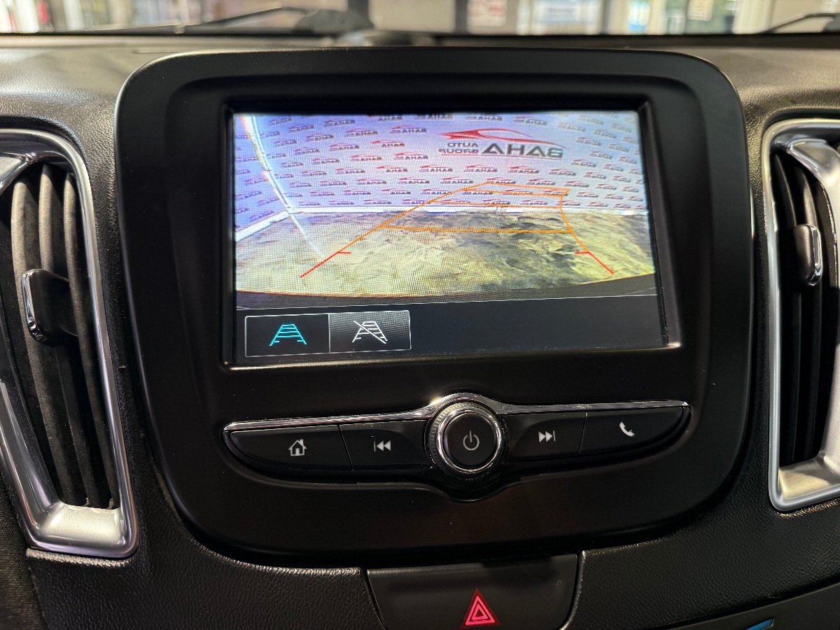 2018 Chevrolet Malibu 1LT photo 14
