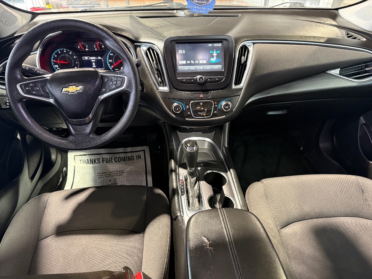 2018 Chevrolet Malibu 1LT photo 17