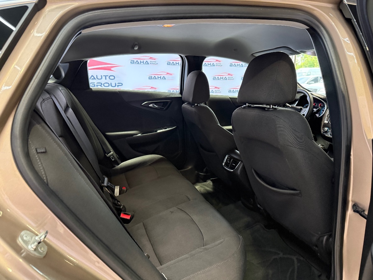 2018 Chevrolet Malibu 1LT photo 24