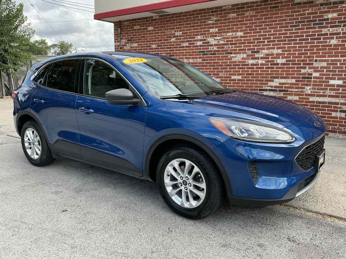 2022 Ford Escape SE photo 3