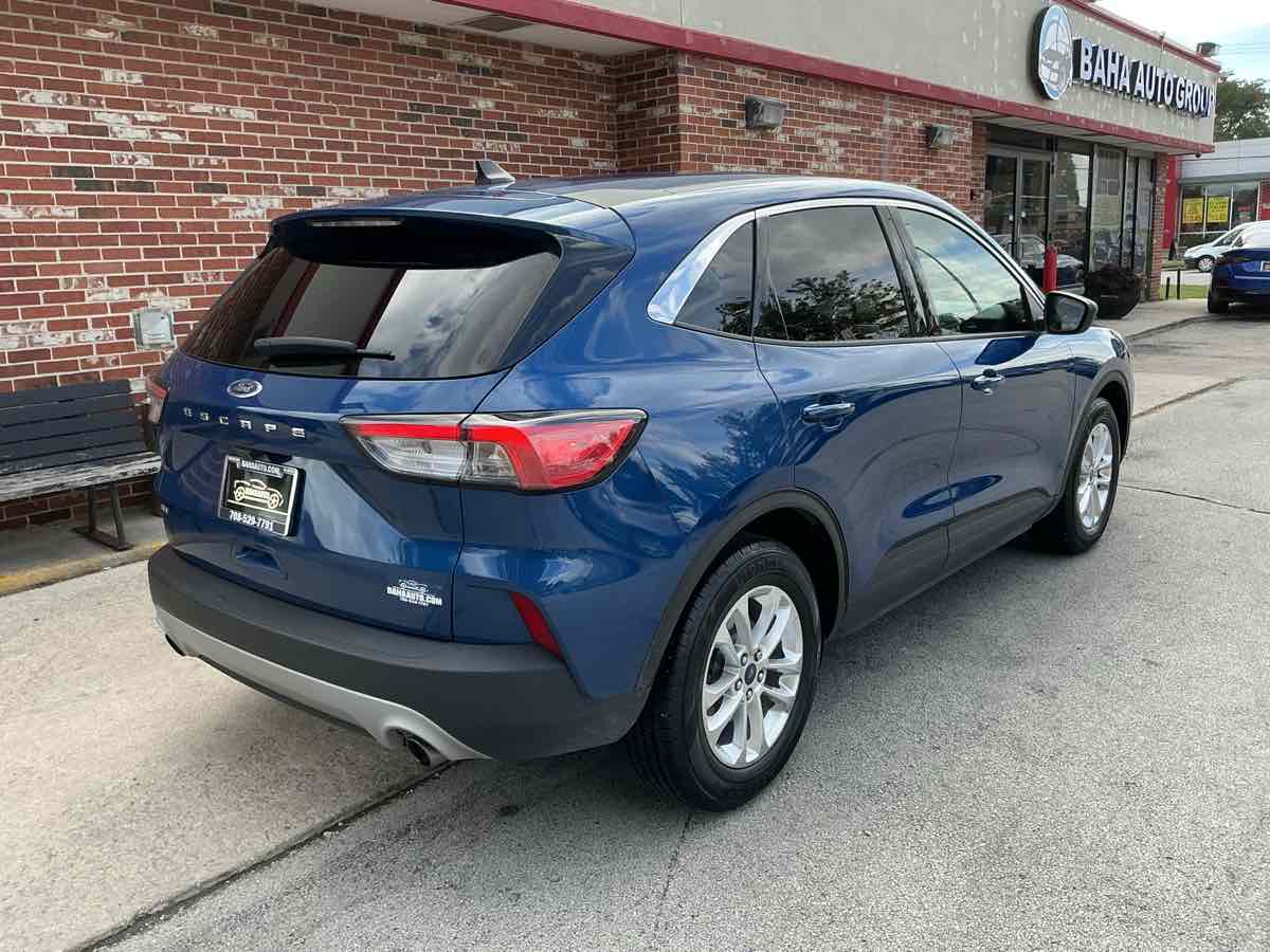 2022 Ford Escape SE photo 5