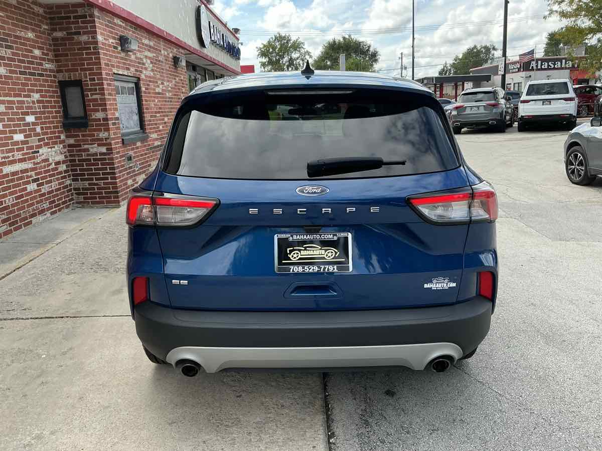 2022 Ford Escape SE photo 6