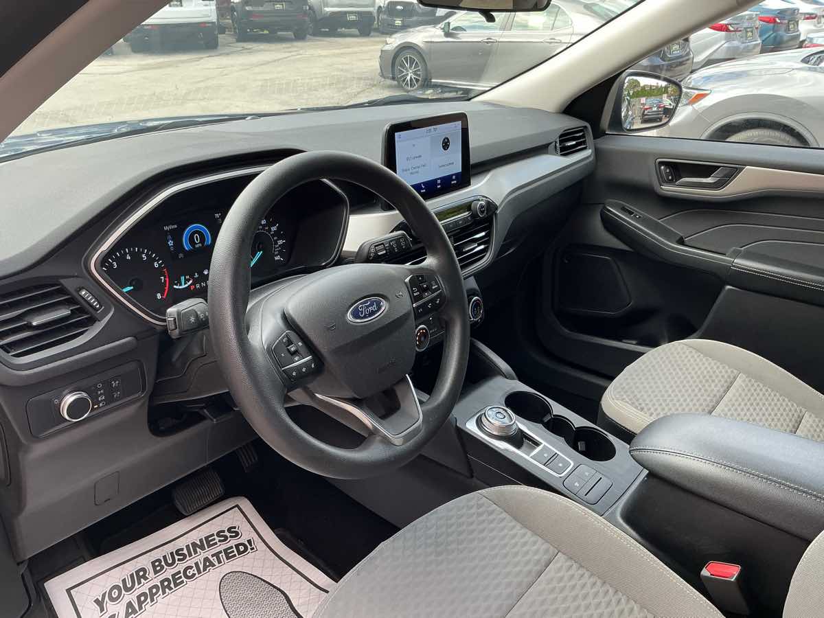 2022 Ford Escape SE photo 13