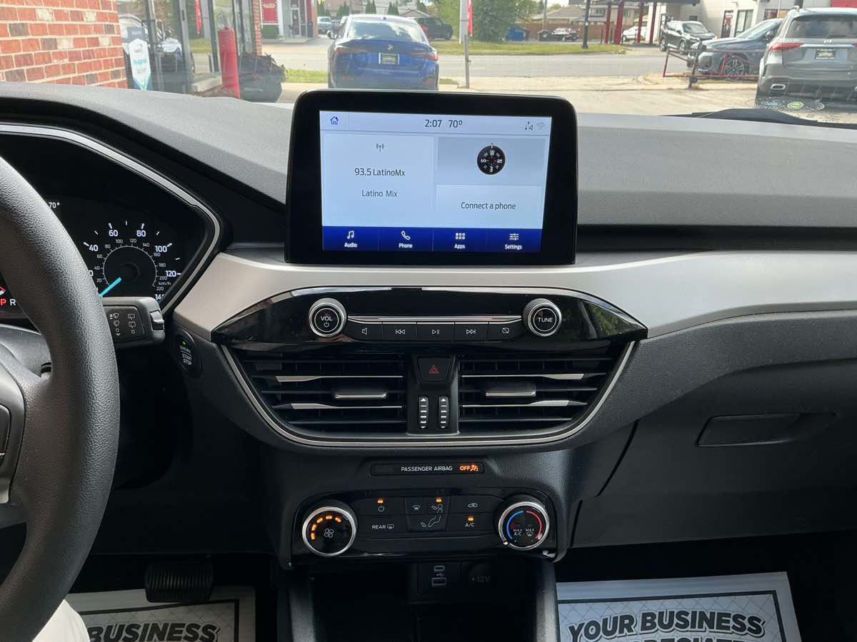 2022 Ford Escape SE photo 16