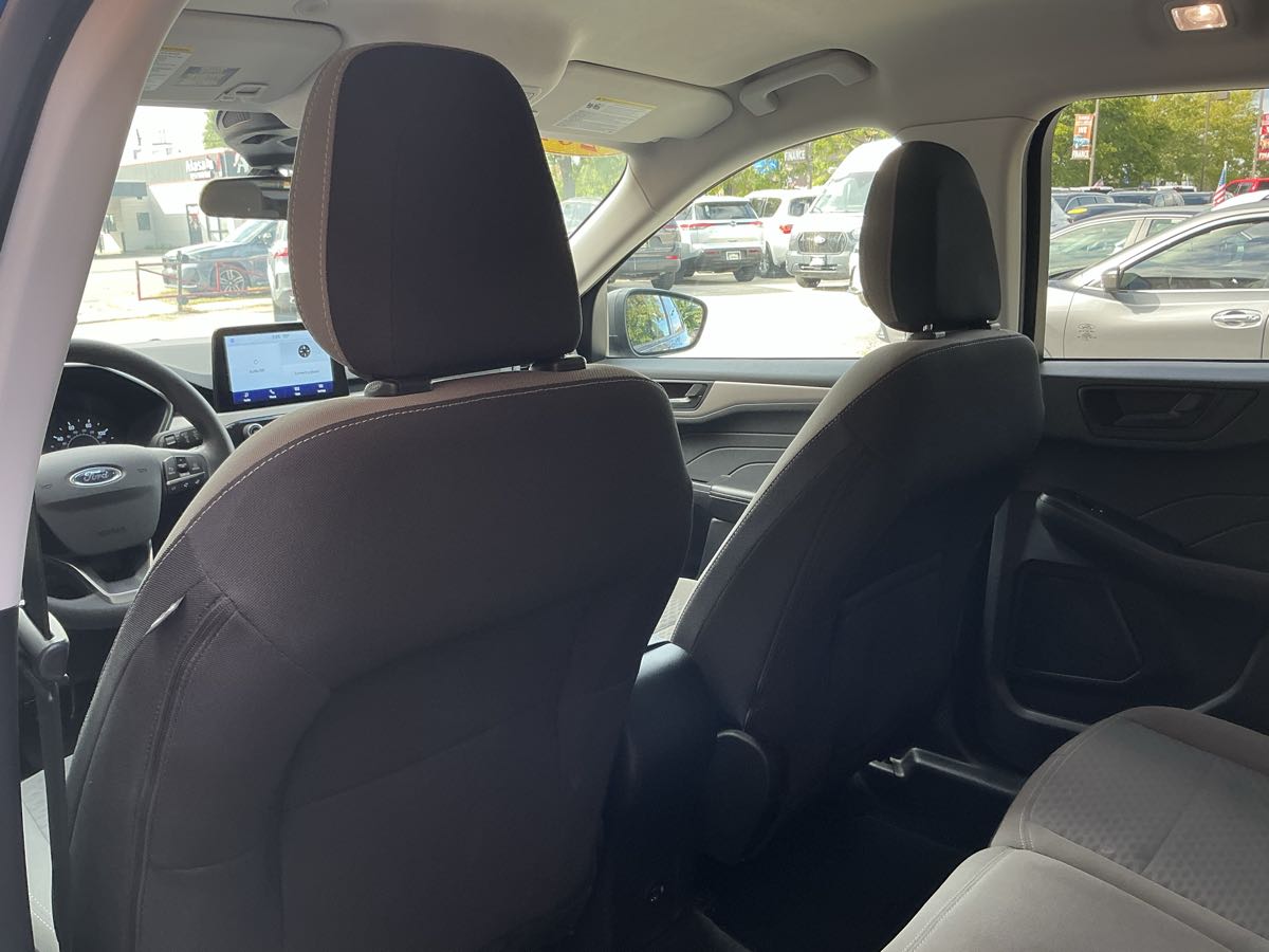 2022 Ford Escape SE photo 24