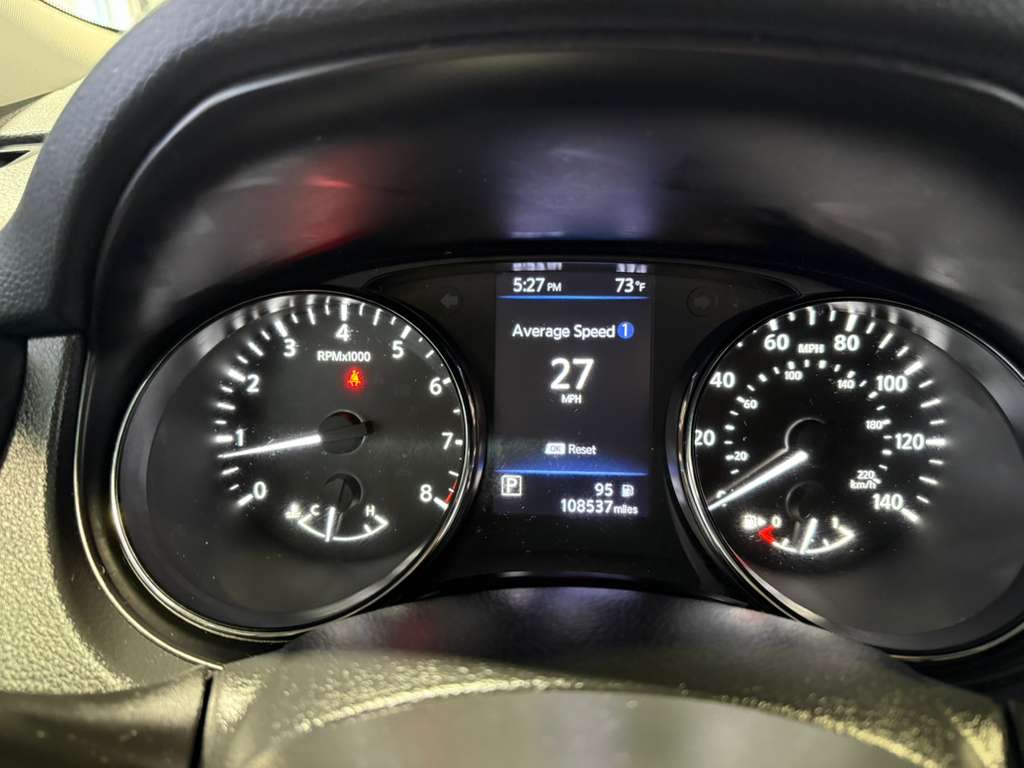2018 Nissan Rogue SV photo 21