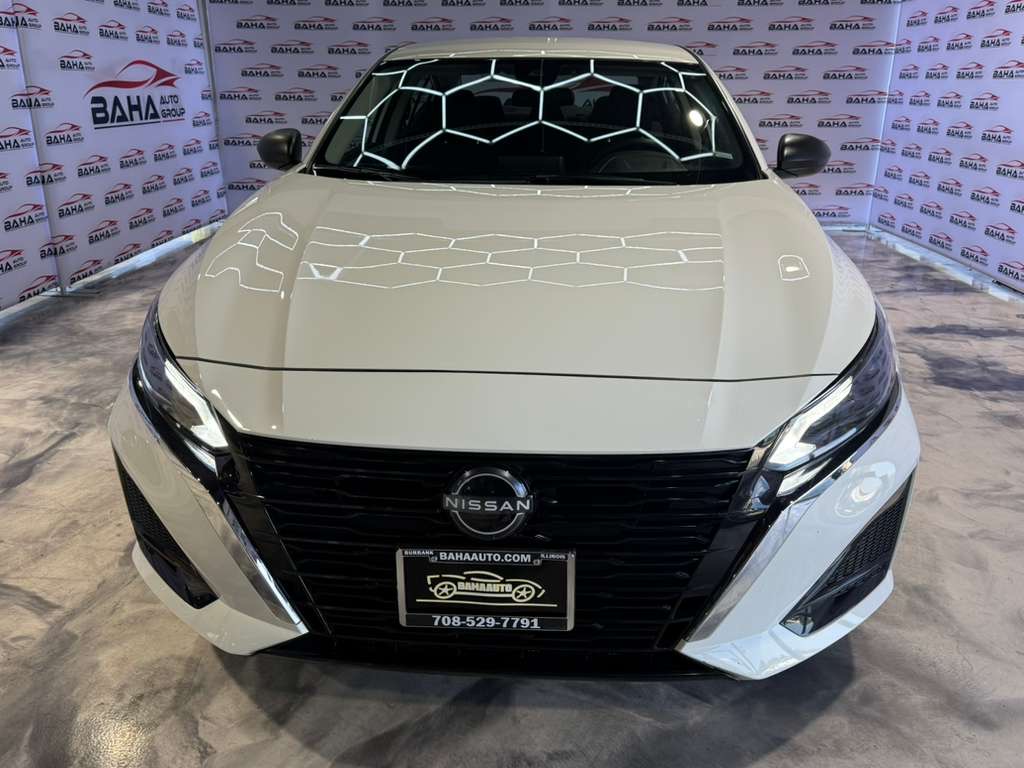 2025 Nissan Altima SV photo 3