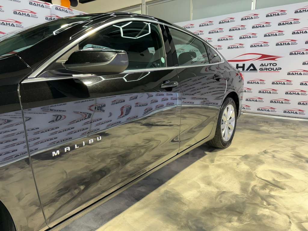 2024 Chevrolet Malibu 1LT photo 4