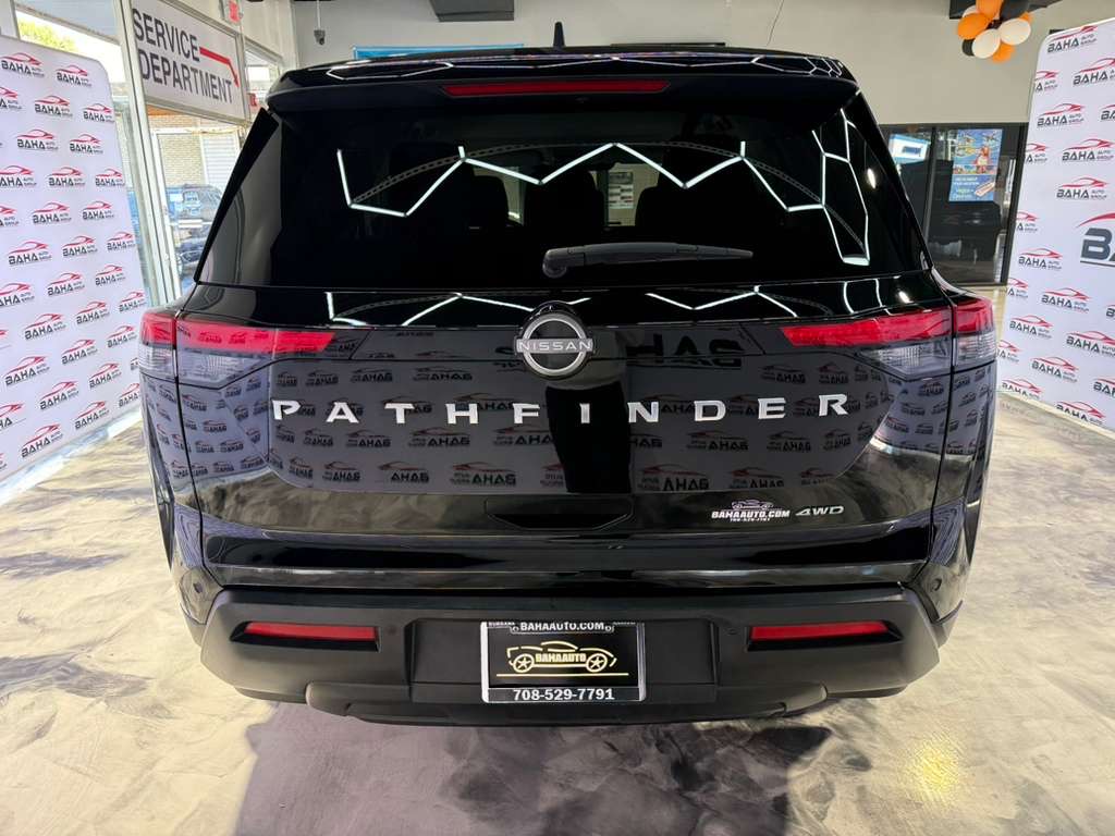 2024 Nissan Pathfinder S photo 4
