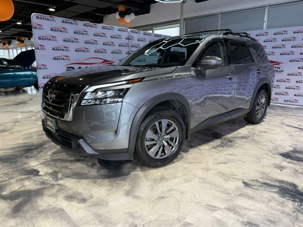 2024 Nissan Pathfinder SV photo 2