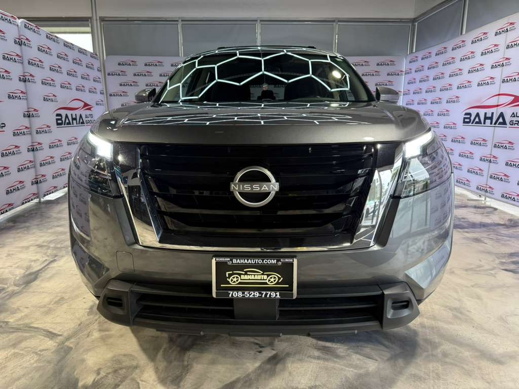 2024 Nissan Pathfinder SV photo 3