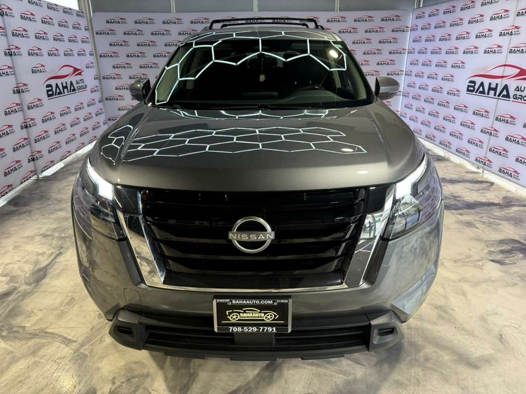 2024 Nissan Pathfinder SV photo 4