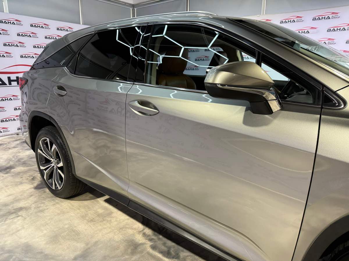 2021 Lexus RX 350L AWD photo 3