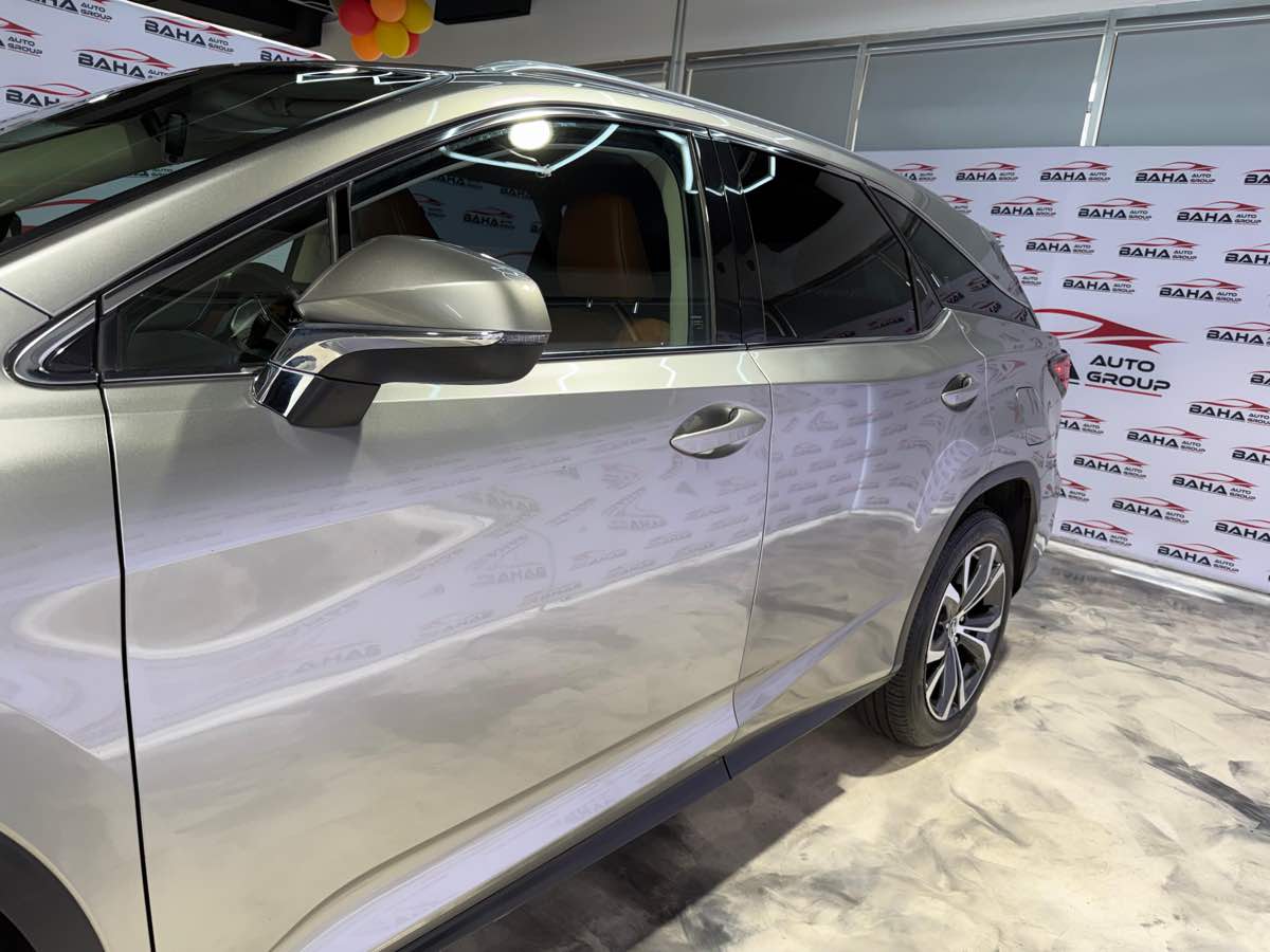 2021 Lexus RX 350L AWD photo 4