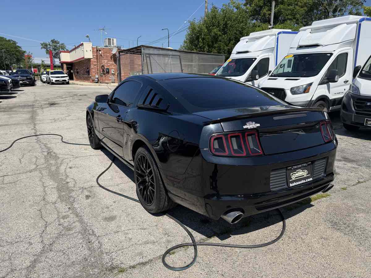 View vehicle photo 7