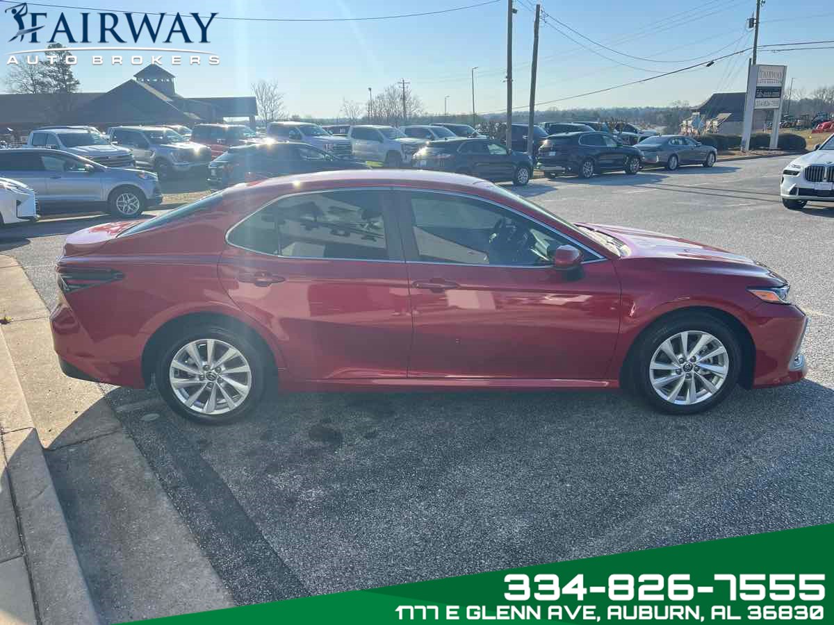 2024 Toyota Camry LE photo 4