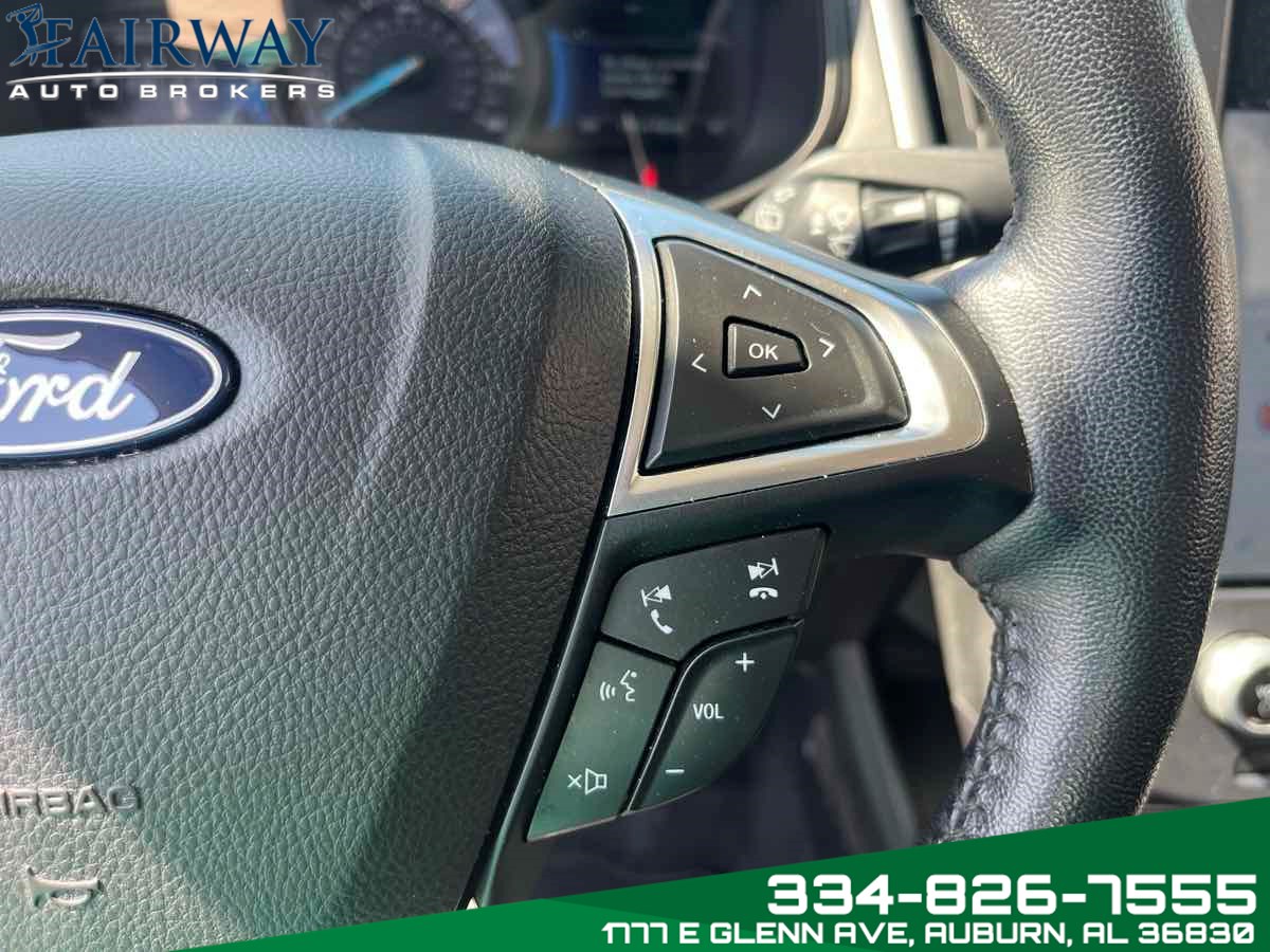 2023 Ford Edge SEL photo 16