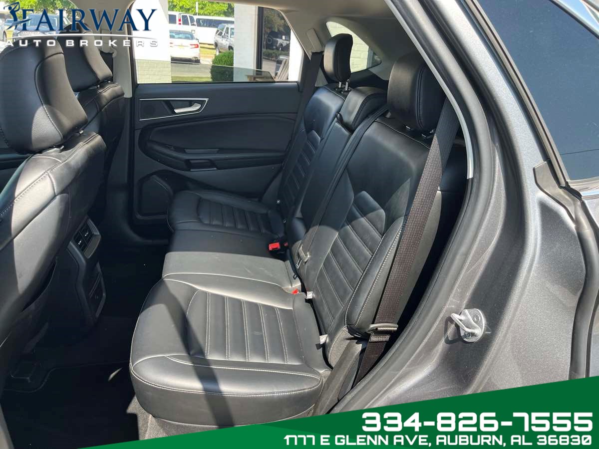 2023 Ford Edge SEL photo 10