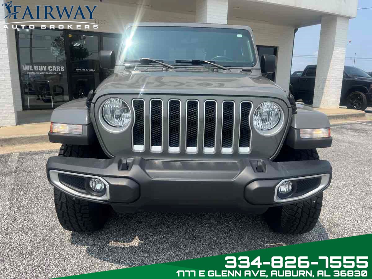 2021 Jeep Wrangler Unlimited Sahara photo 2