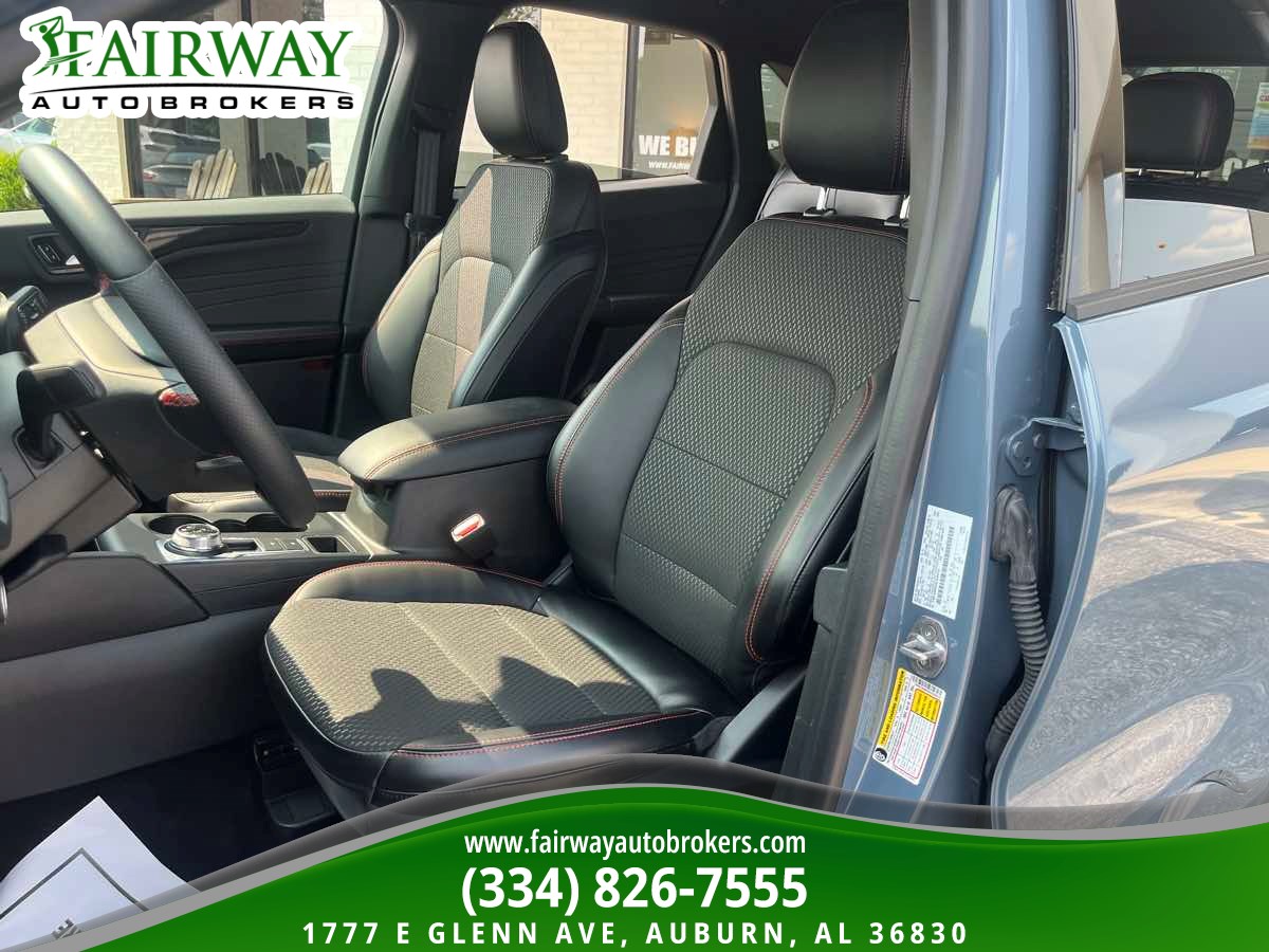 2024 Ford Escape ST-Line - Photo 10