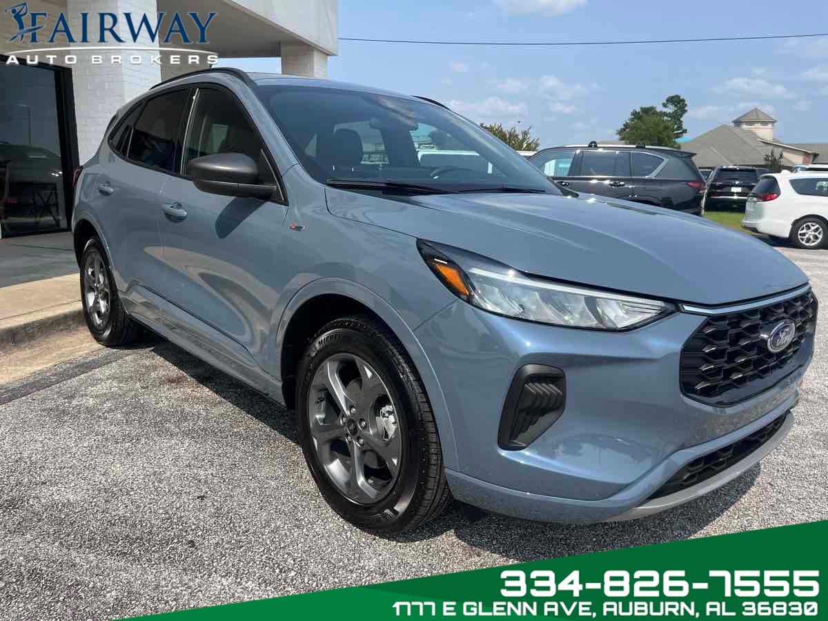 2024 Ford Escape ST-Line photo 3