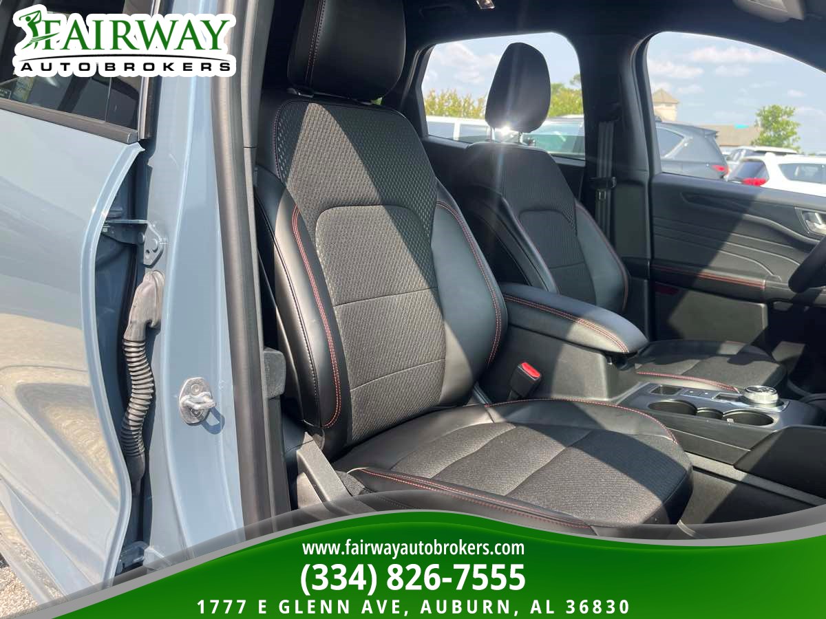 2024 Ford Escape ST-Line - Photo 12