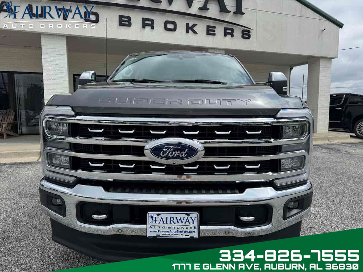 2024 Ford F-250 Lariat photo 2