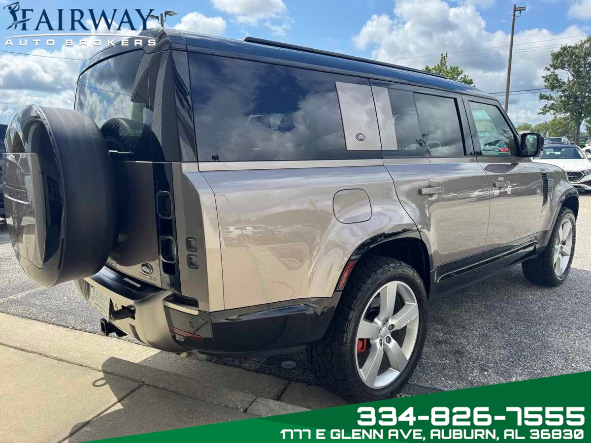 2023 Land Rover Defender 130 X photo 2
