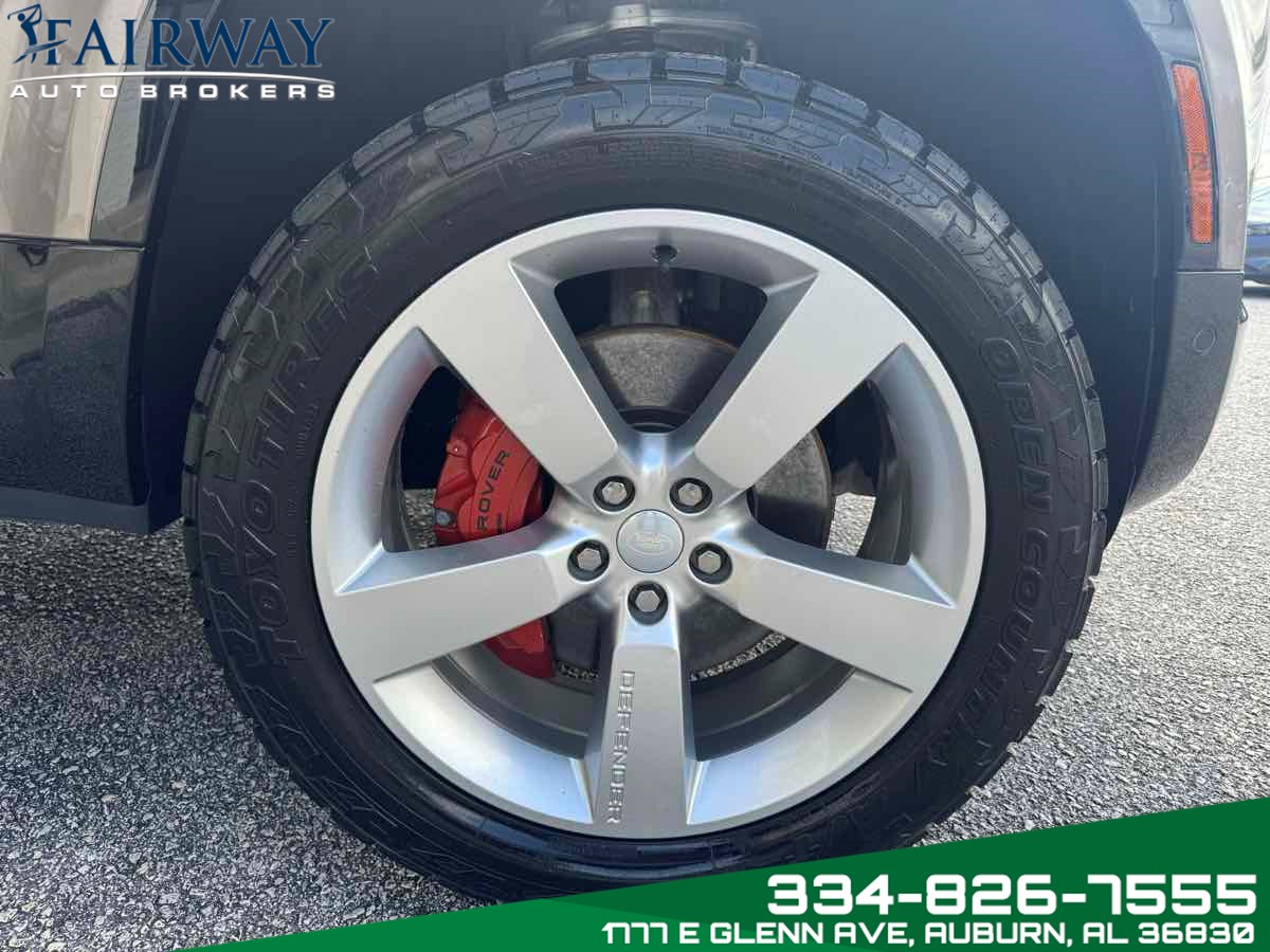 2023 Land Rover Defender 130 X photo 31