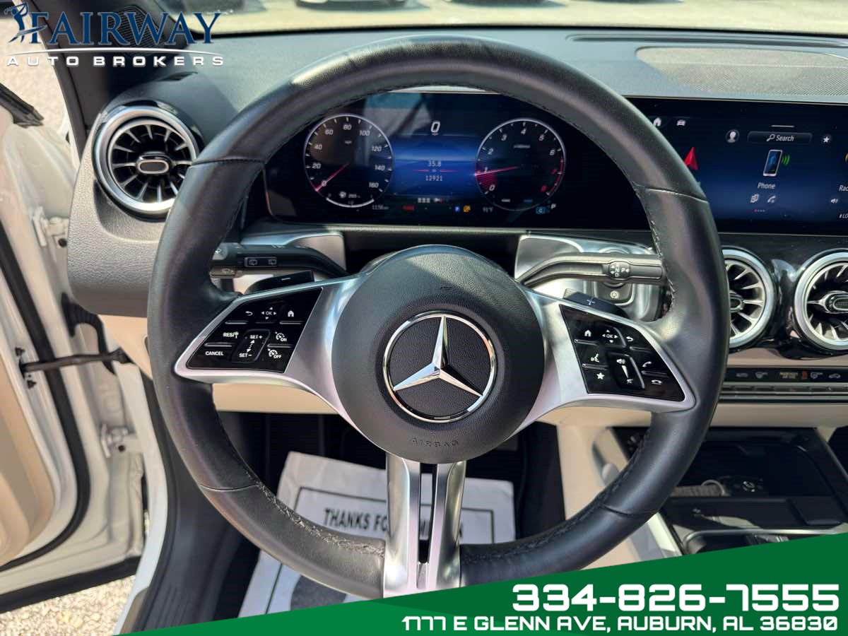 2025 Mercedes Benz GLB 250 4MATIC photo 13
