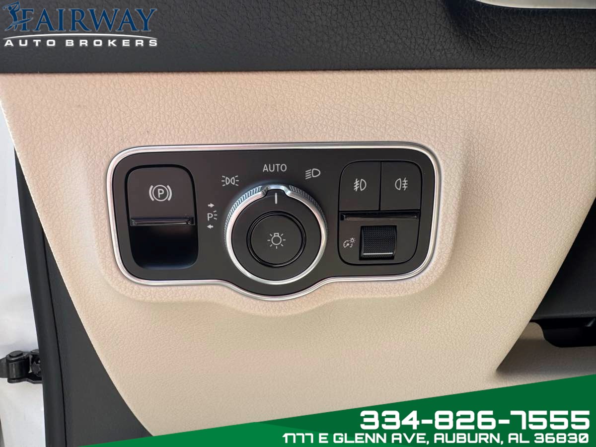 2025 Mercedes Benz GLB 250 4MATIC photo 12
