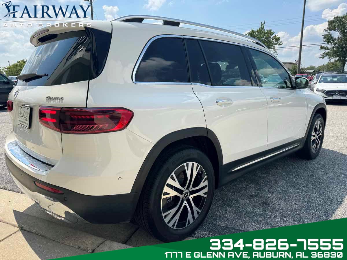 2025 Mercedes Benz GLB 250 4MATIC photo 4